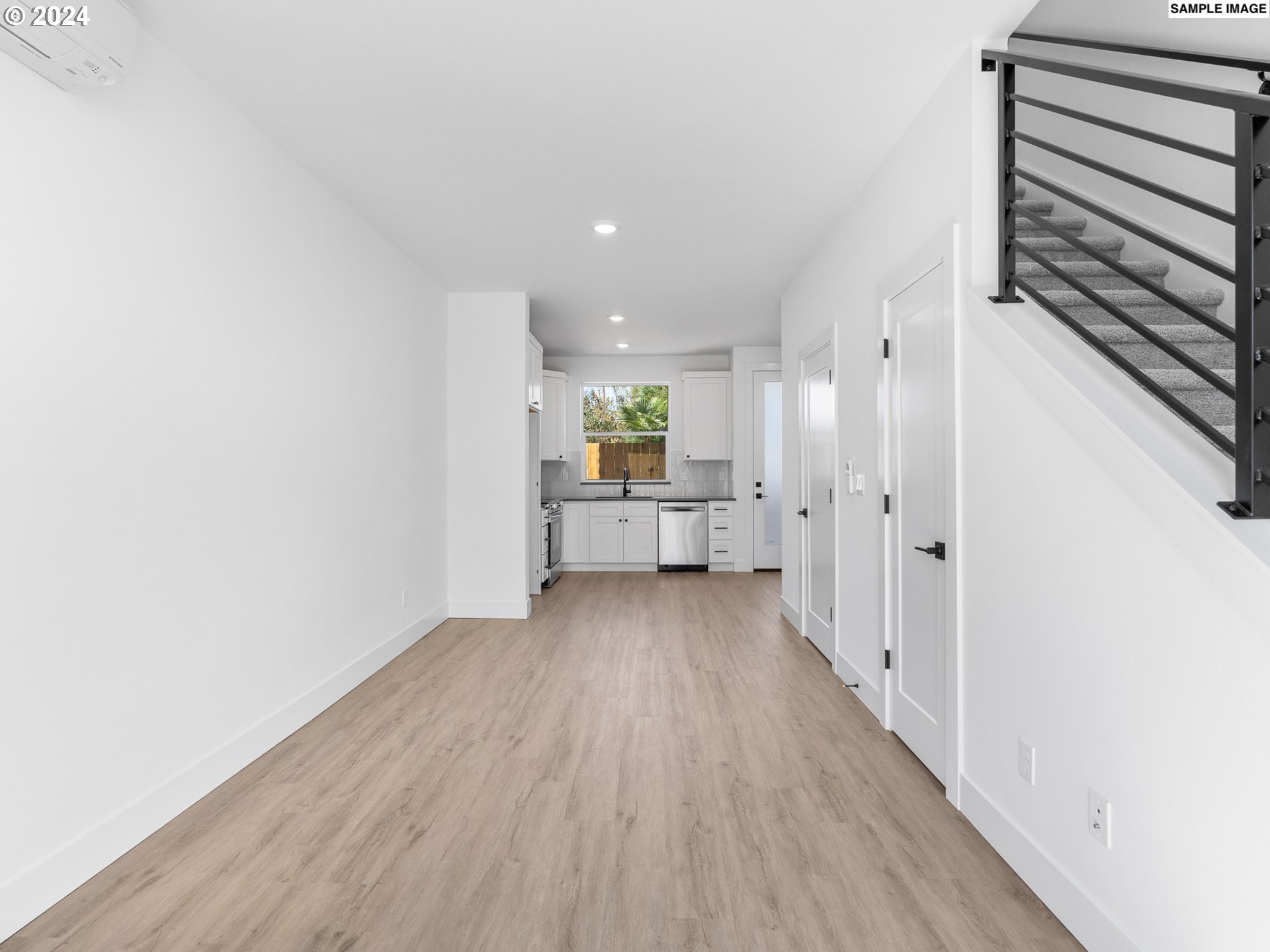 8482 N Willamette BLVD 2