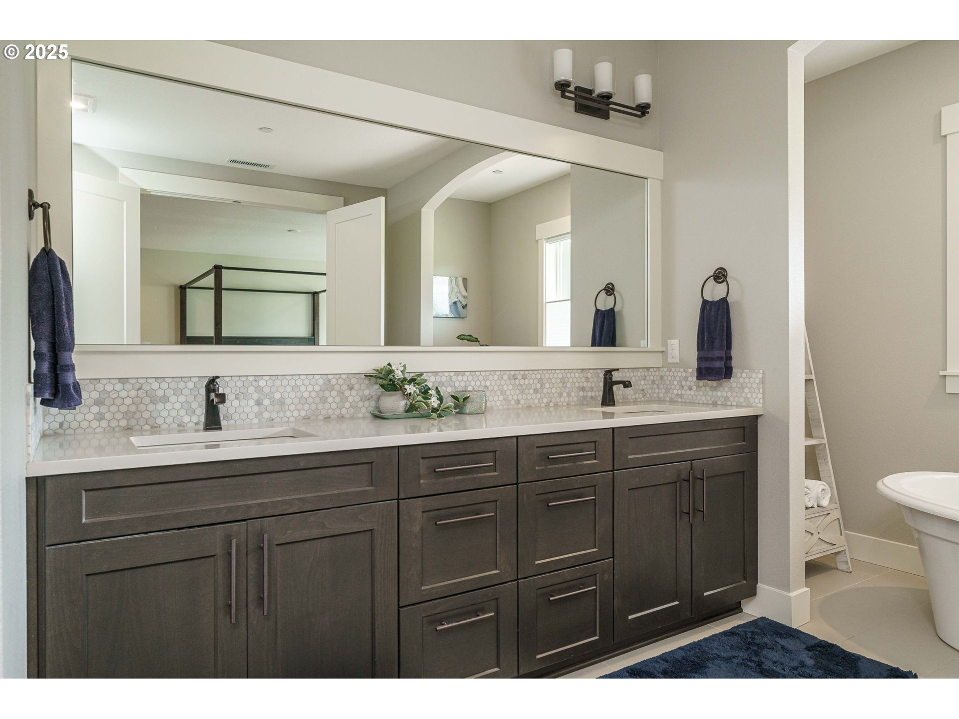 16121 S AMACHER LN, Oregon City