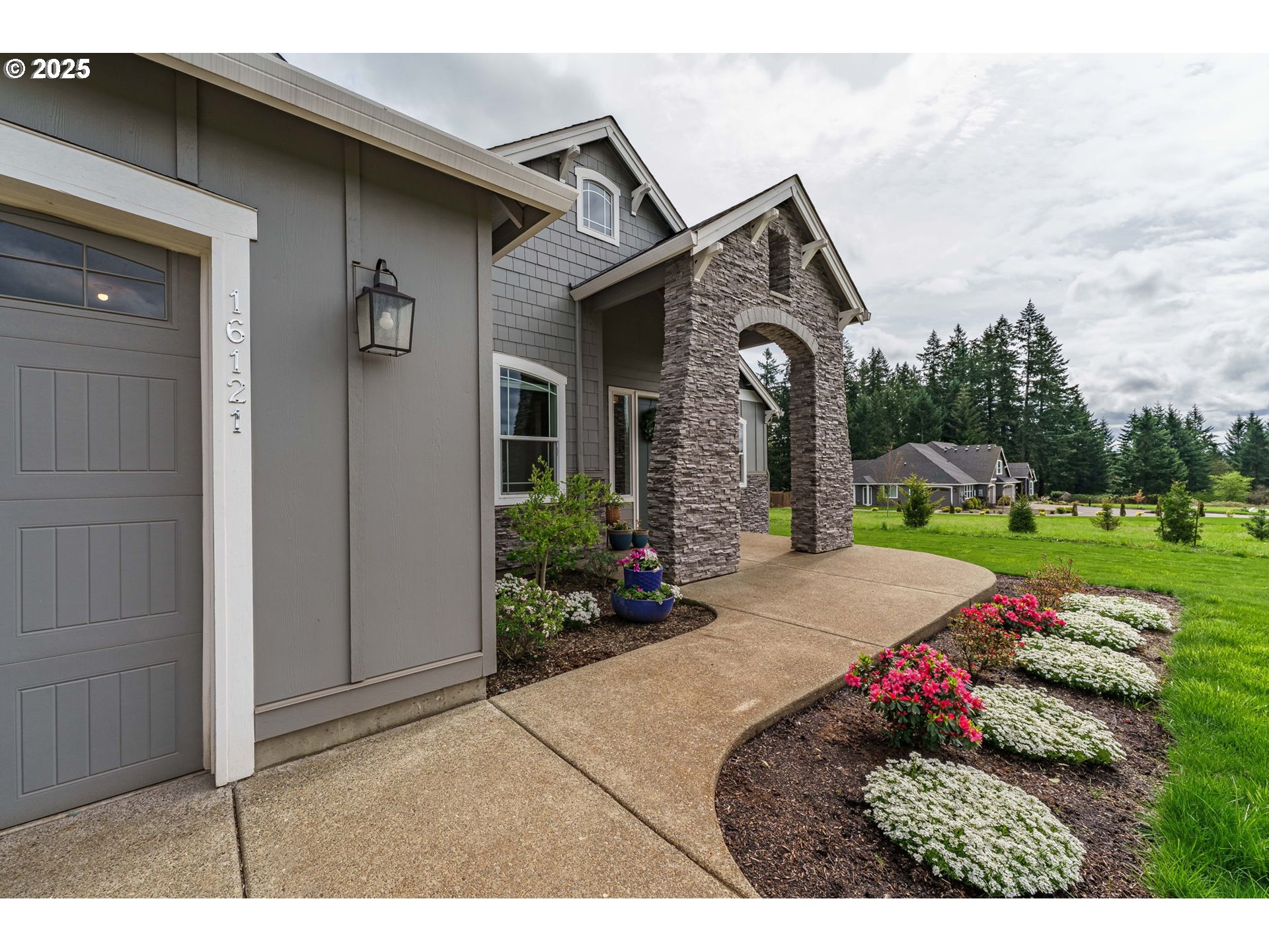 16121 S AMACHER LN, Oregon City