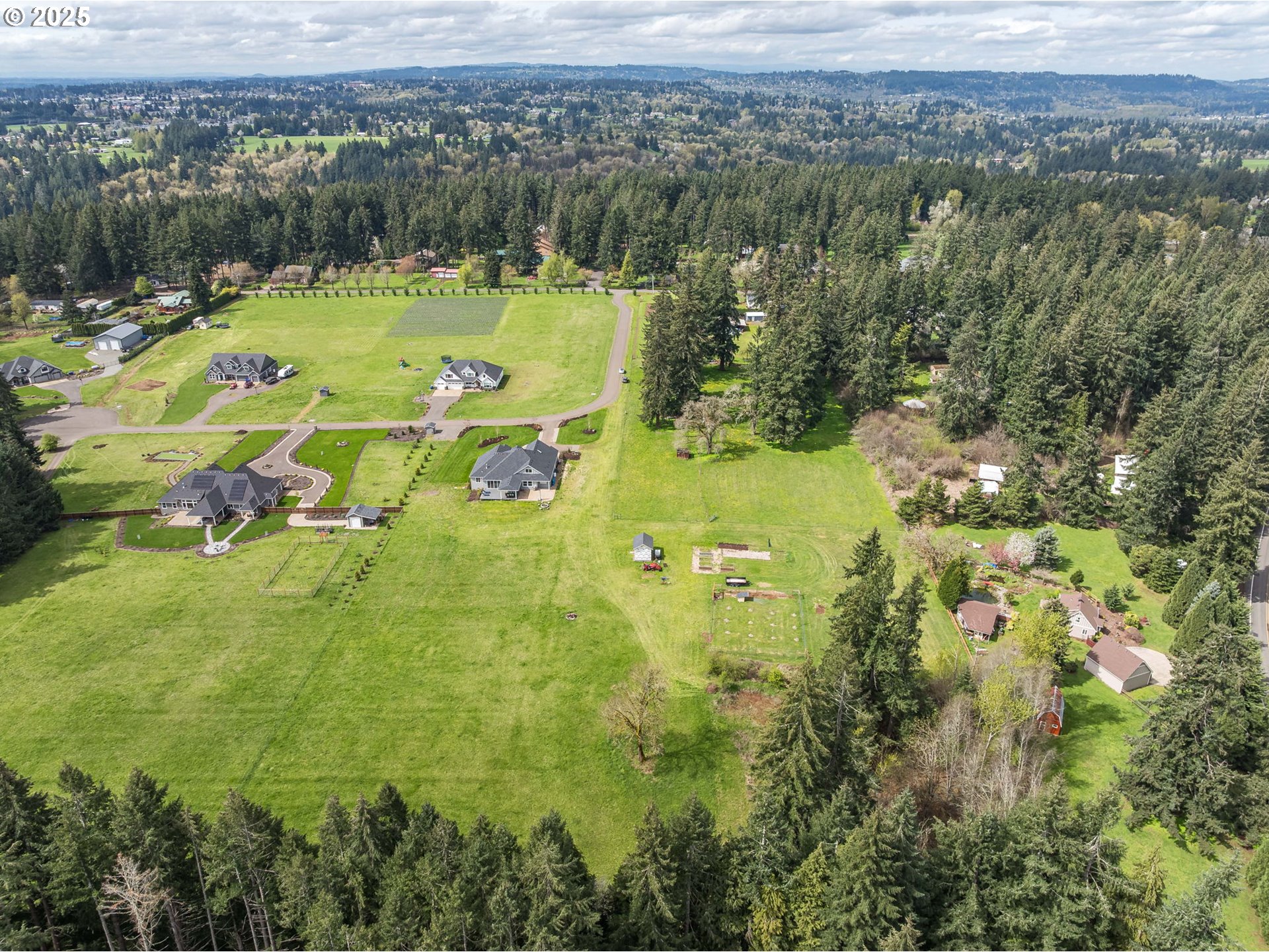 16121 S AMACHER LN, Oregon City