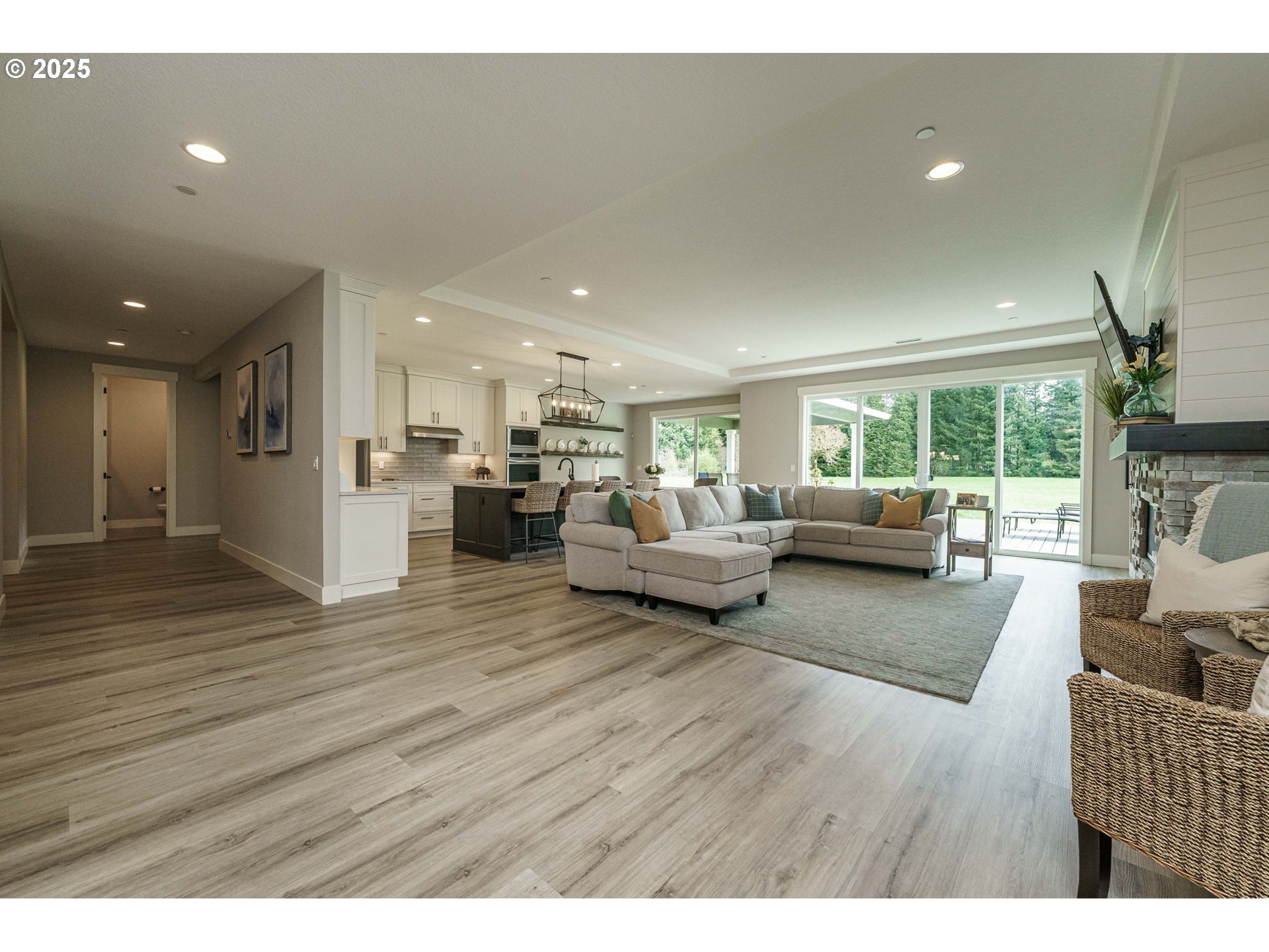 16121 S AMACHER LN, Oregon City