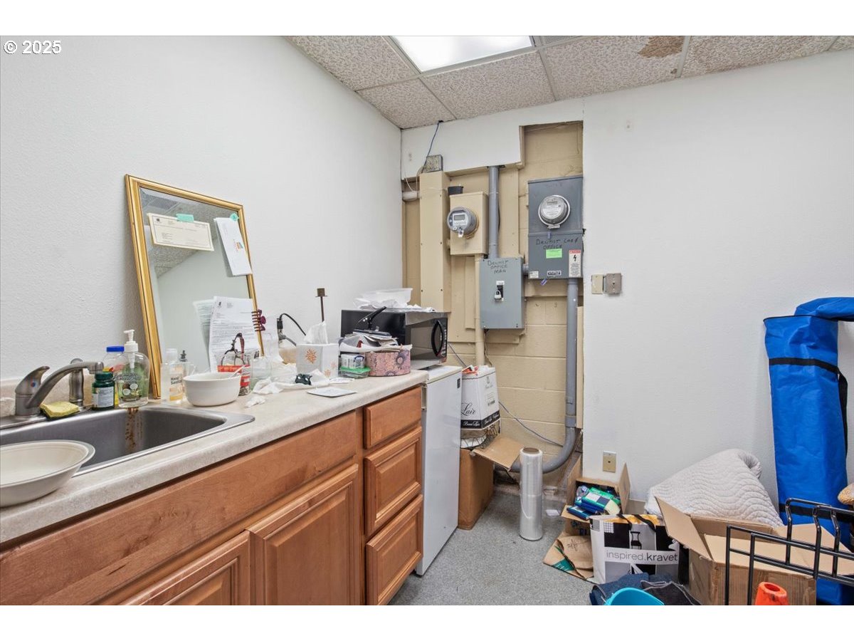 19230 SE MCLOUGHLIN BLVD, Gladstone