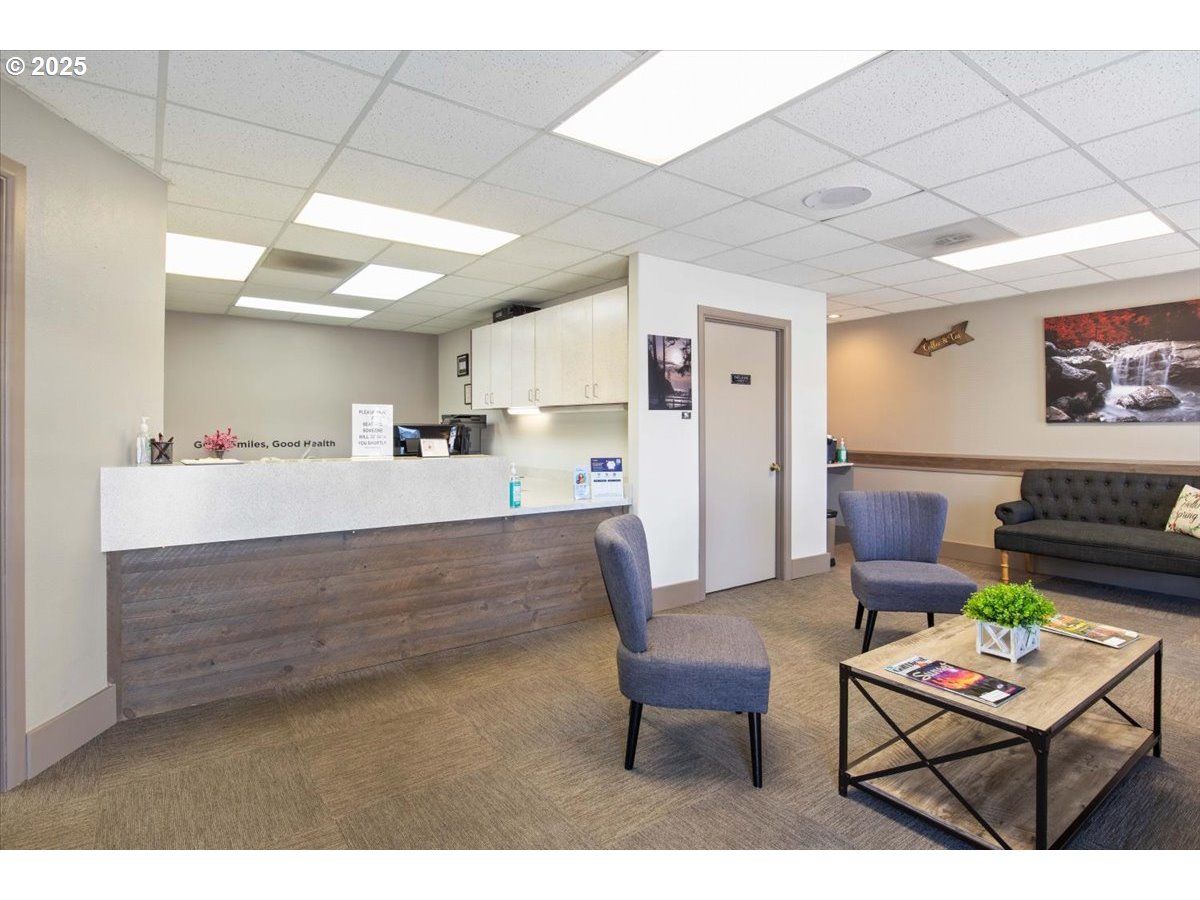 19230 SE MCLOUGHLIN BLVD, Gladstone