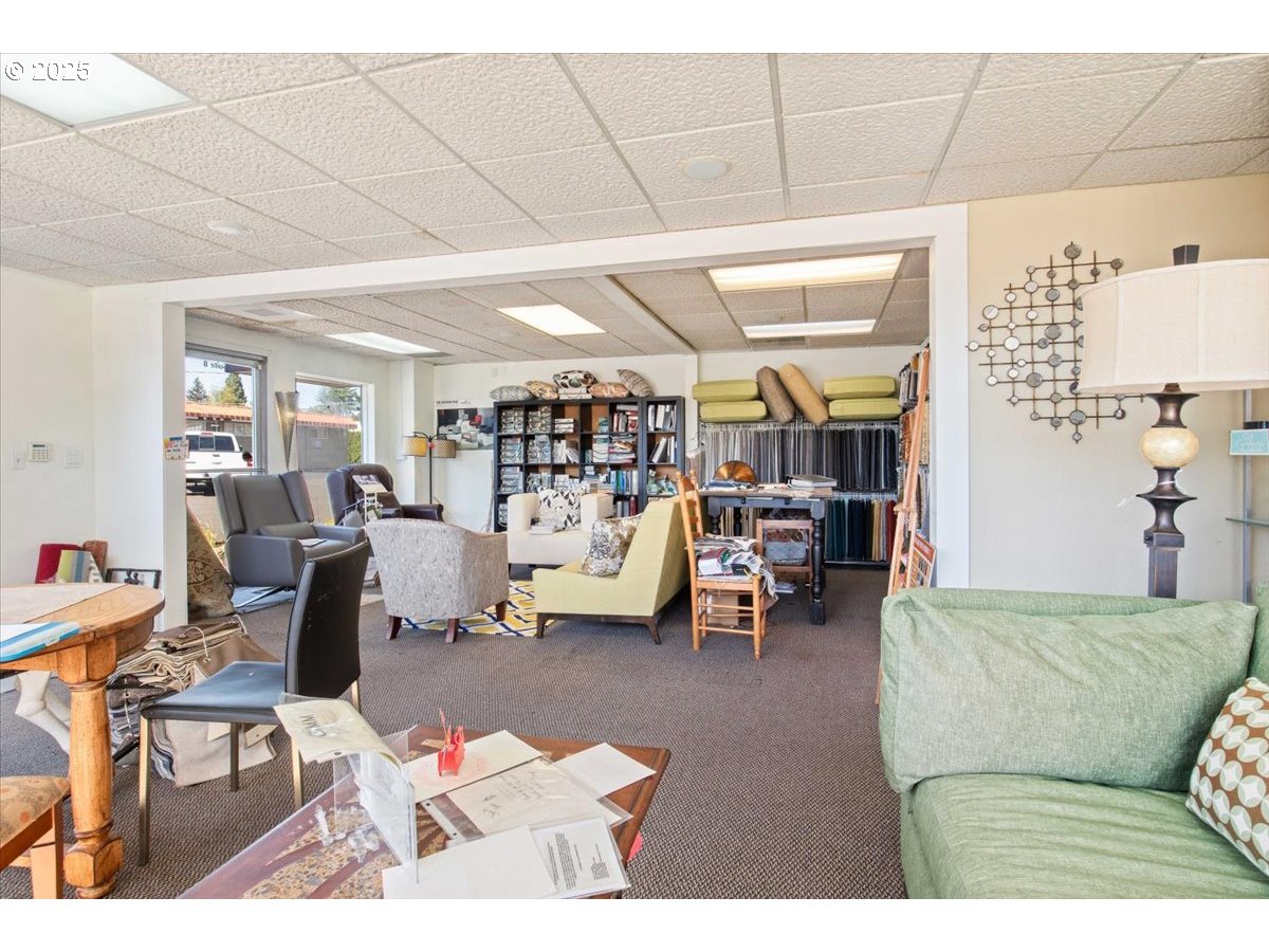 19230 SE MCLOUGHLIN BLVD, Gladstone