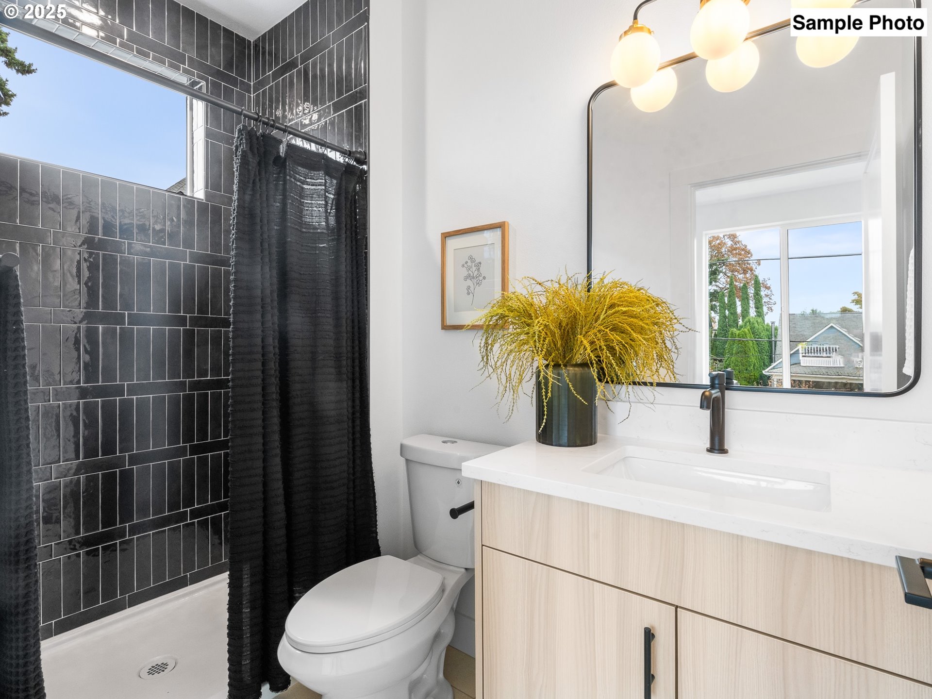 3554 N Haight AVE 3