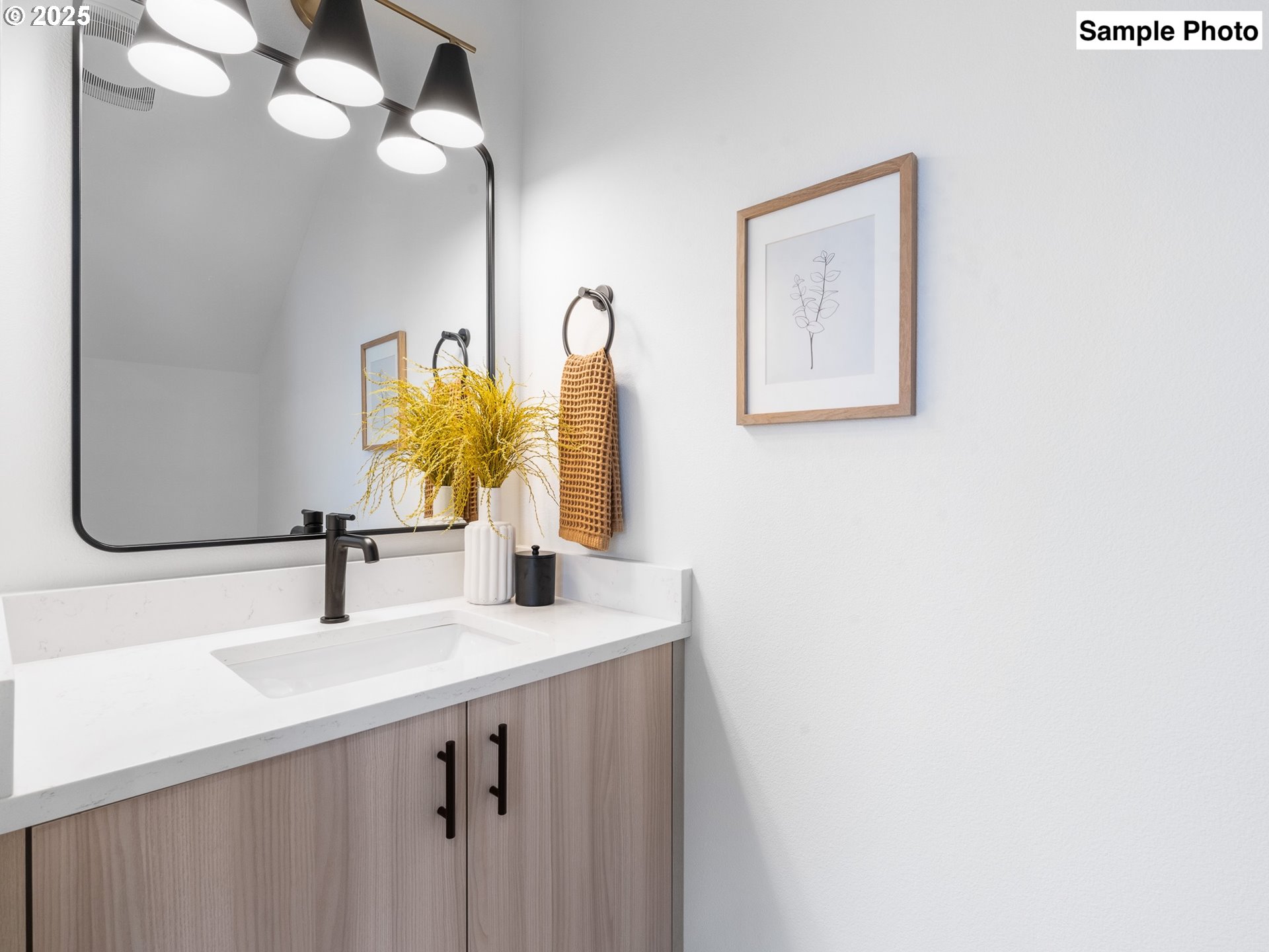 3554 N Haight AVE 3