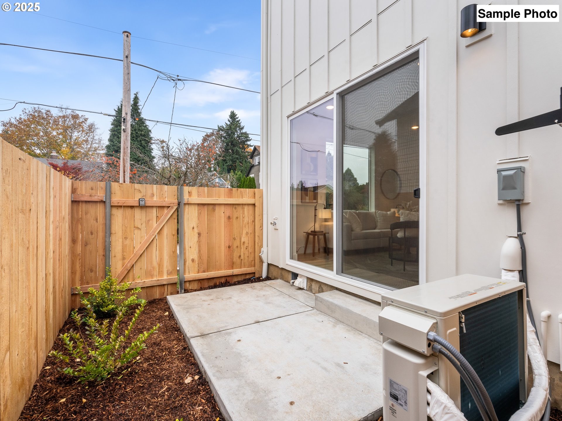 3554 N Haight AVE 3