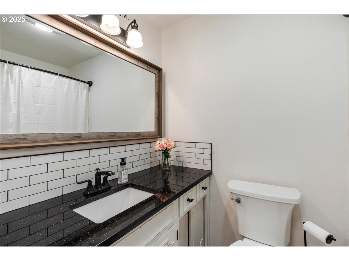 15323 SE FAIROAKS AVE, Milwaukie