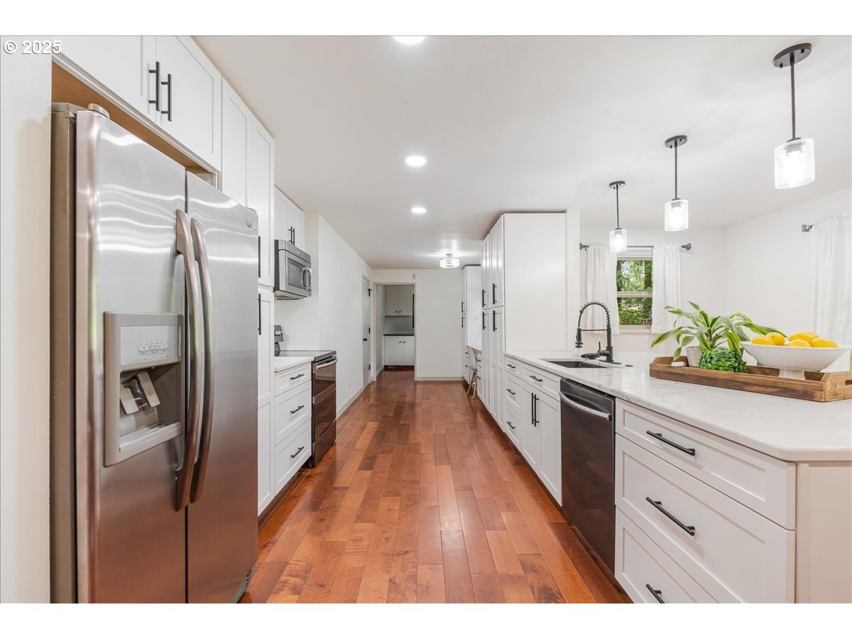 15323 SE FAIROAKS AVE, Milwaukie