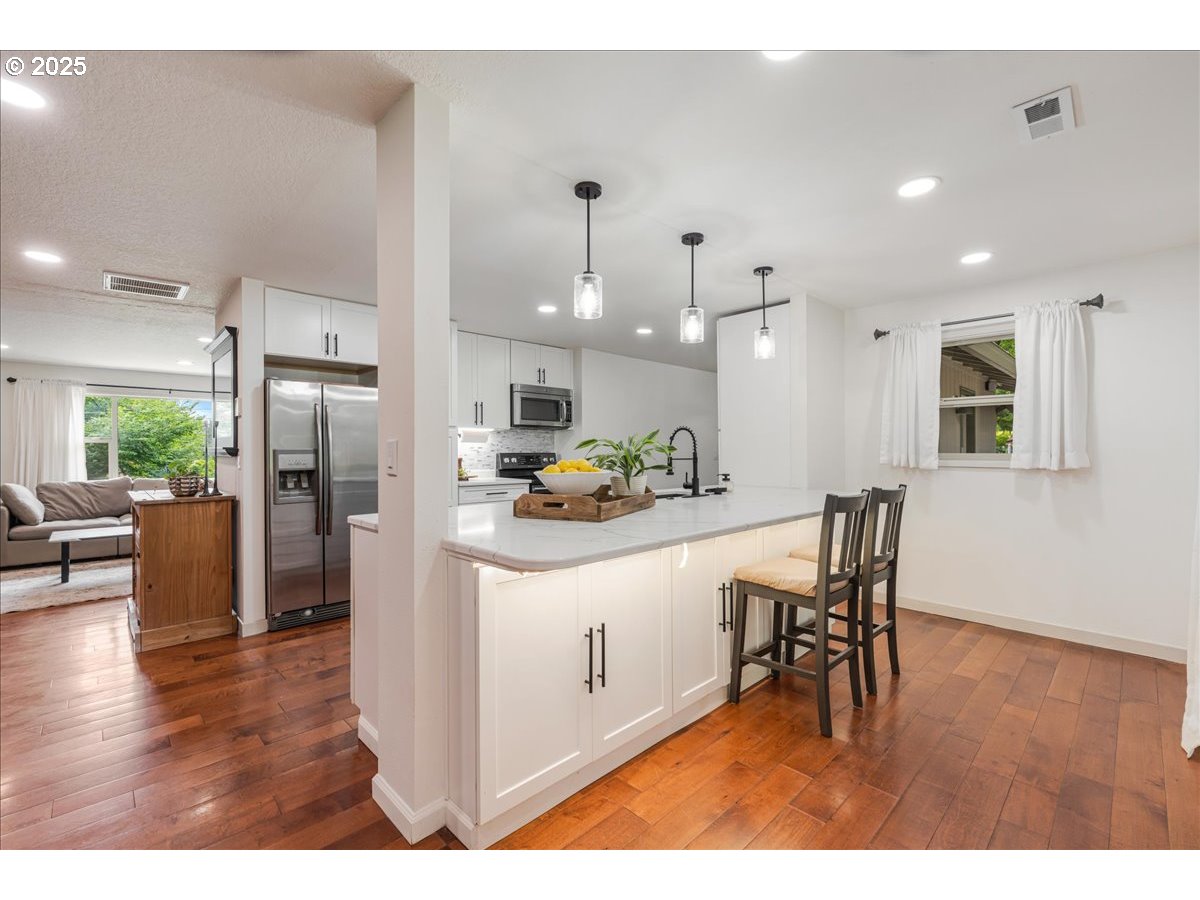 15323 SE FAIROAKS AVE, Milwaukie