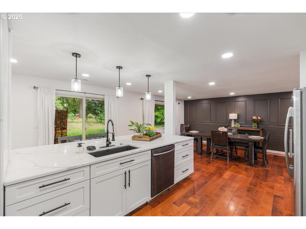 15323 SE FAIROAKS AVE, Milwaukie