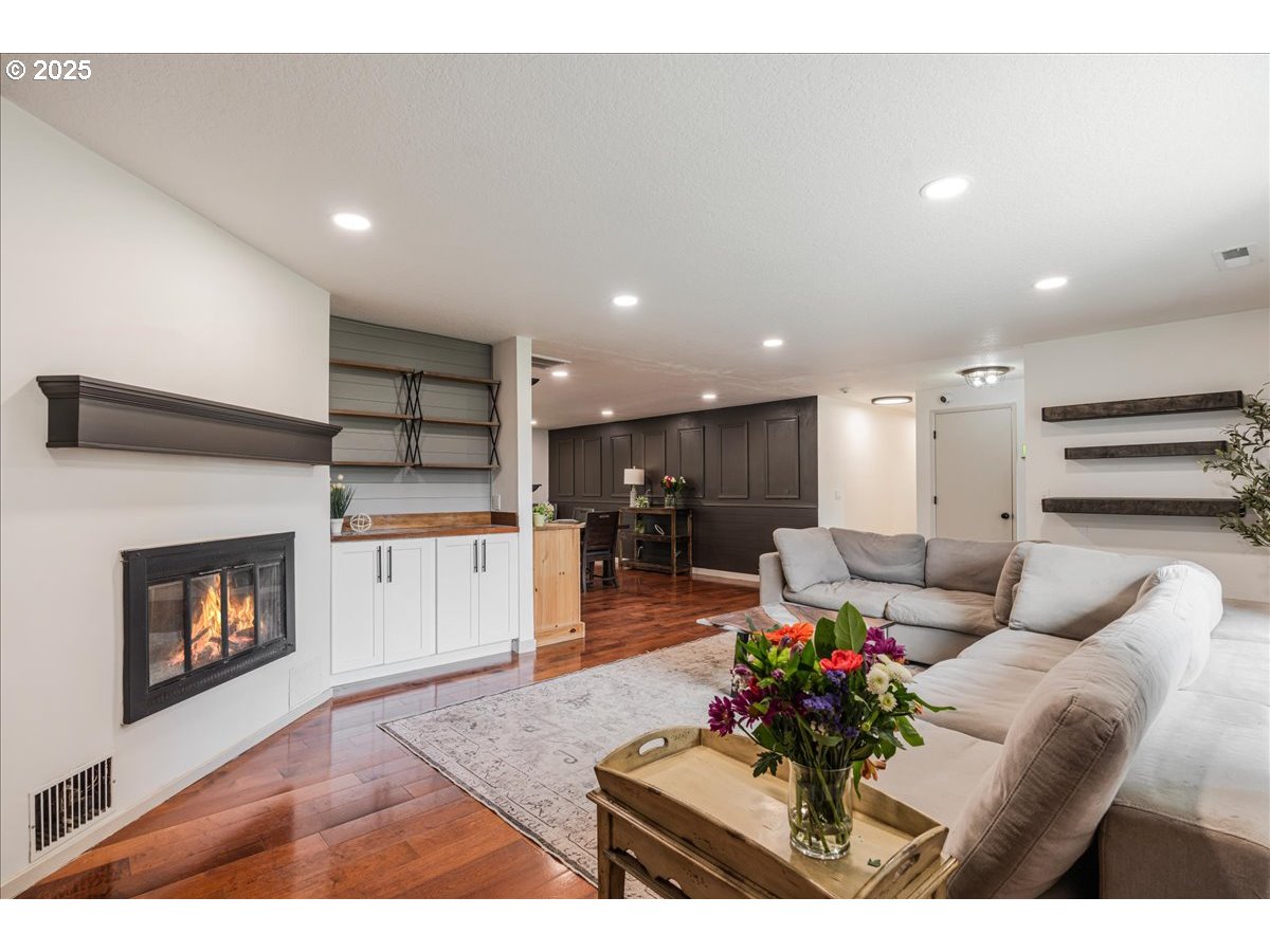 15323 SE FAIROAKS AVE, Milwaukie