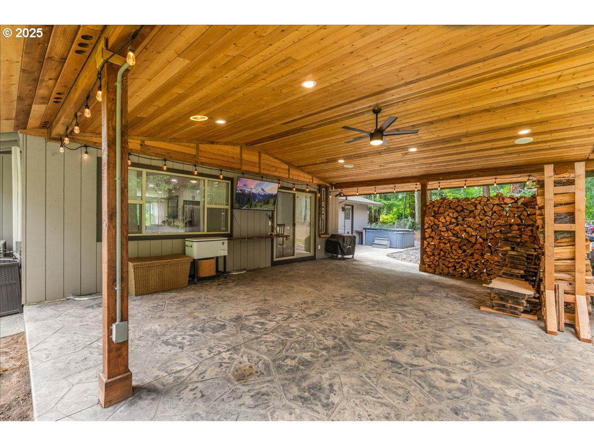 15323 SE FAIROAKS AVE, Milwaukie