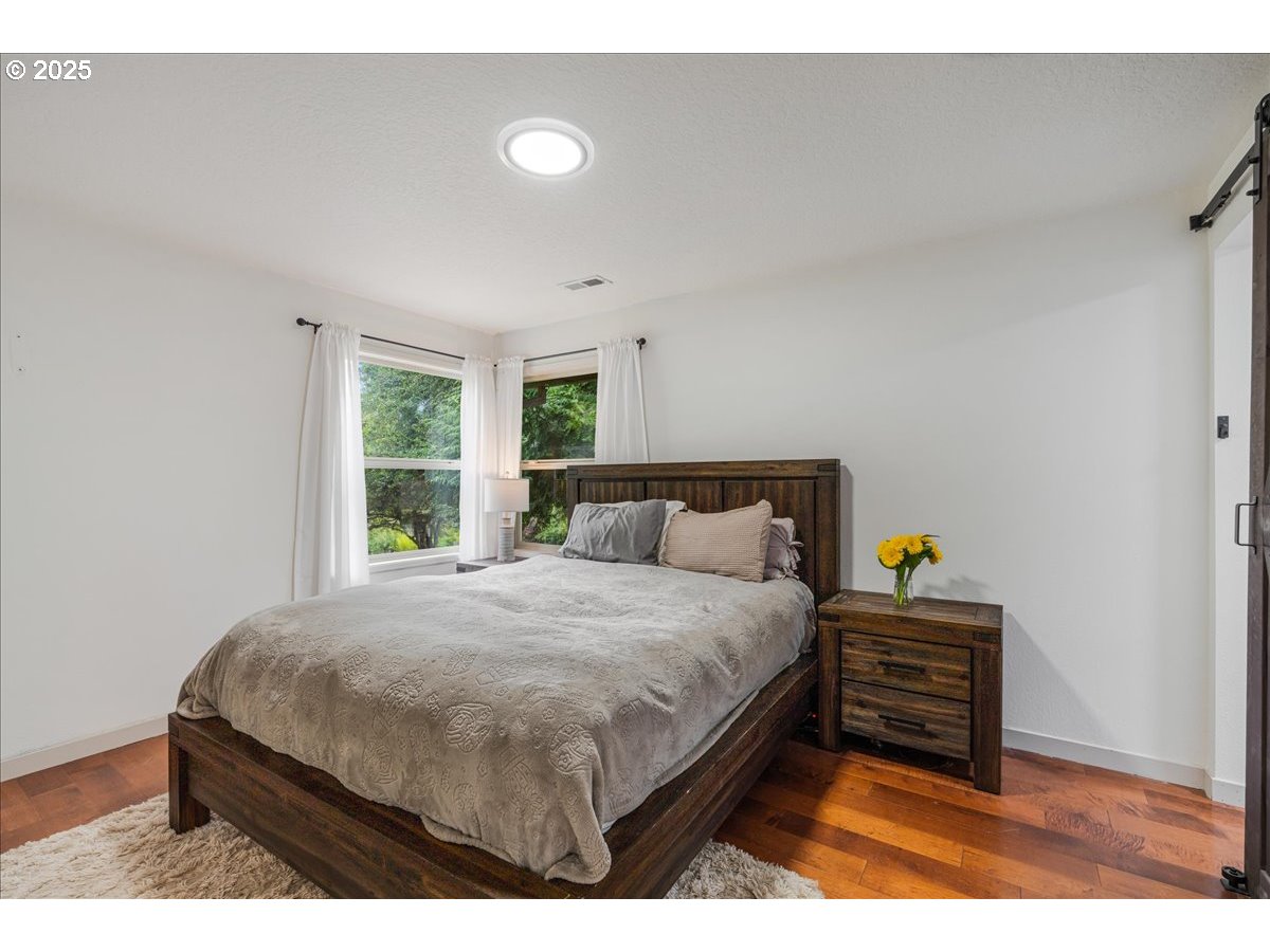 15323 SE FAIROAKS AVE, Milwaukie