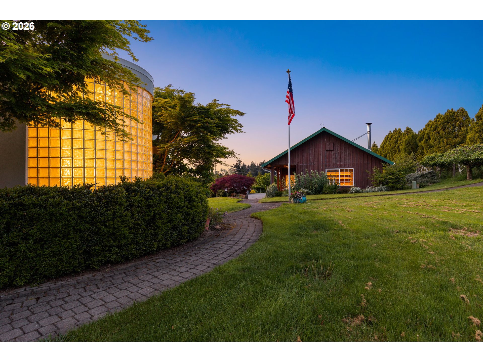 890 ROSEMONT RD