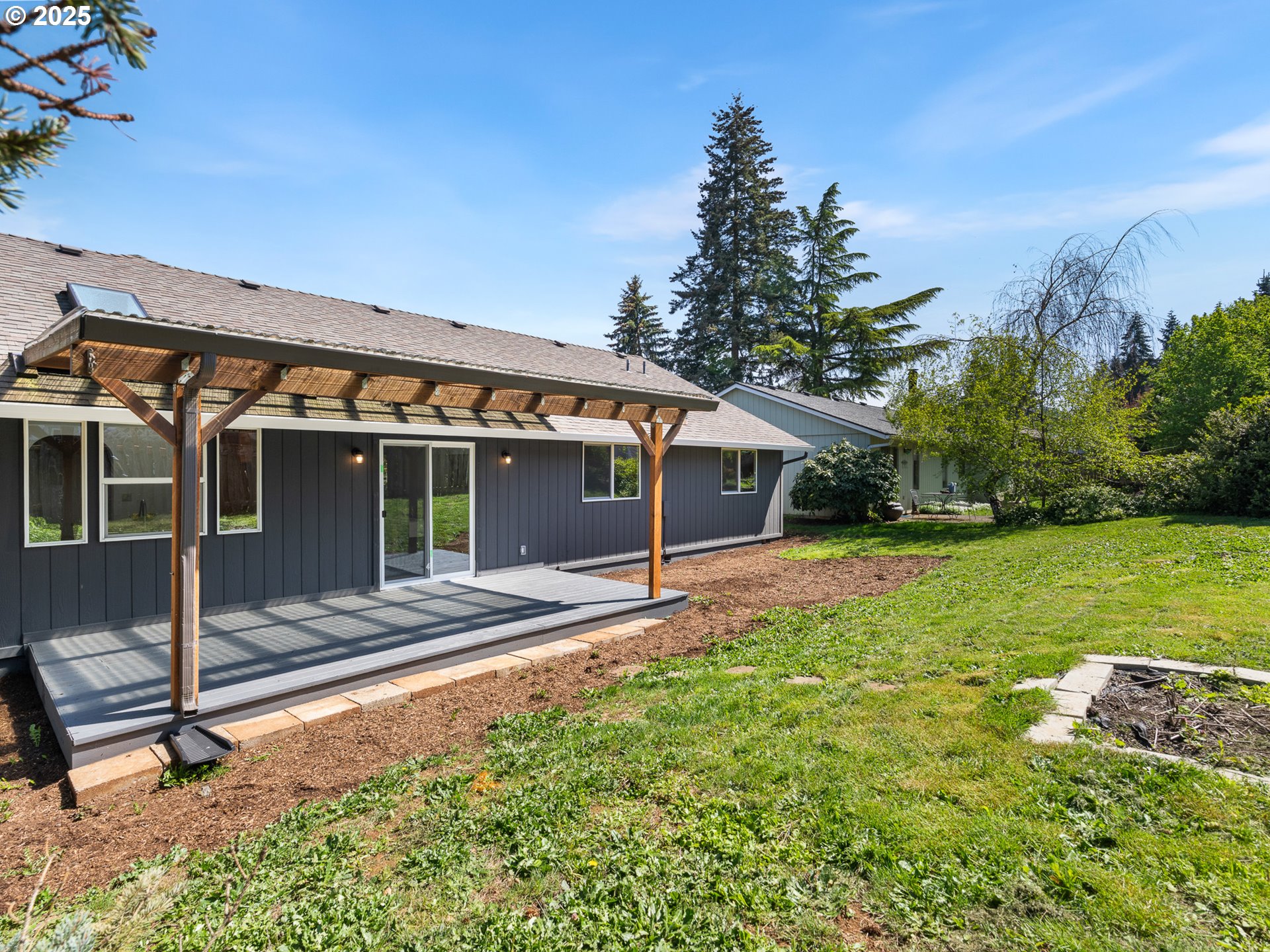 5285 Lone Fir AVE SE