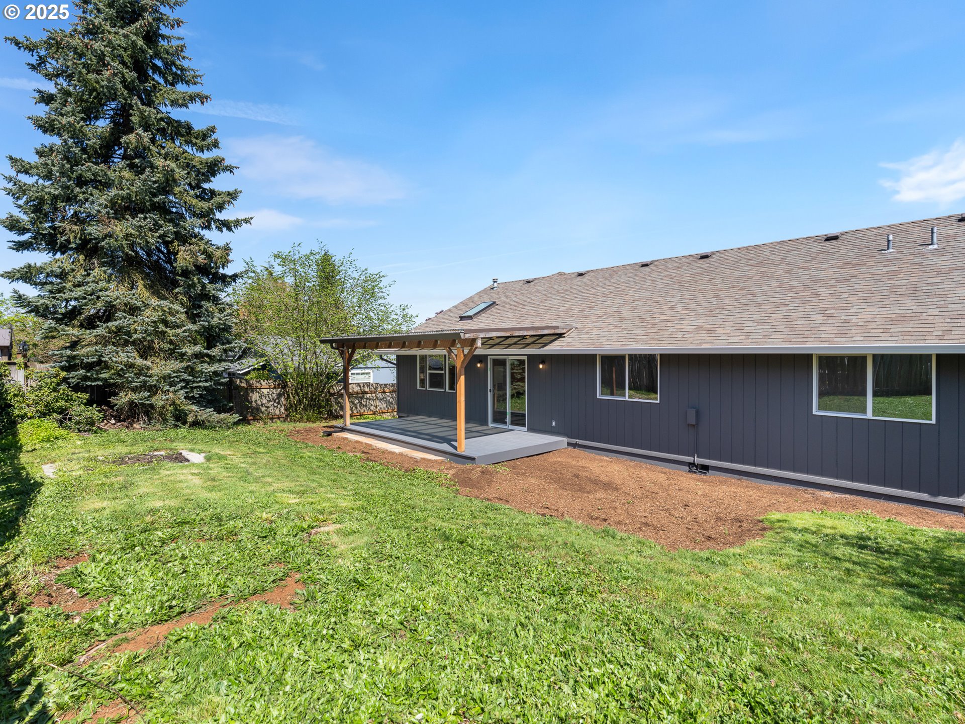 5285 Lone Fir AVE SE