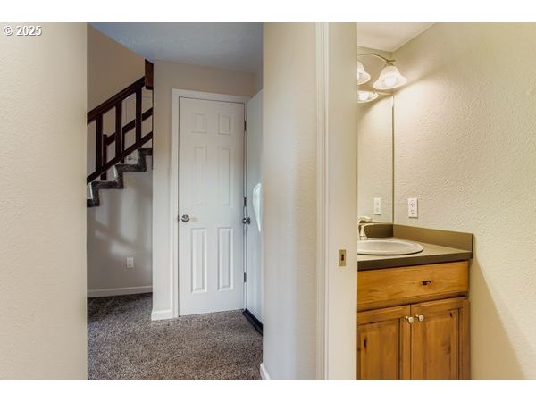 2510 SW EASTWOOD AVE