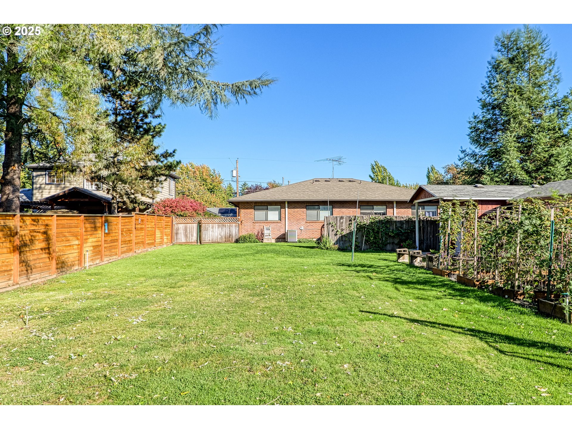 116 E 9TH ST, Newberg