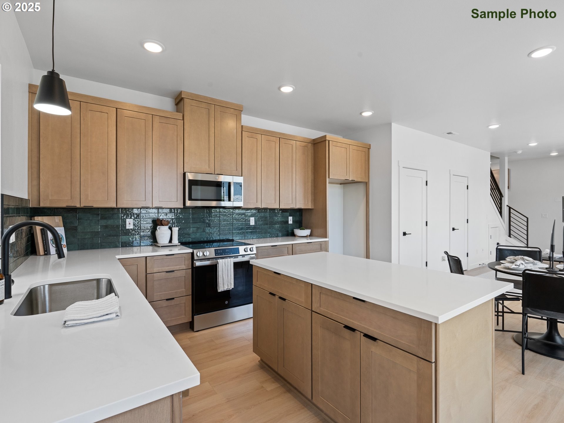 8051 SE 72nd AVE 1, Portland Unit: 1