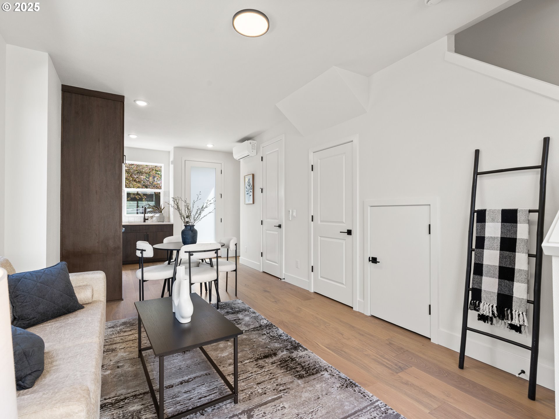 3211 SE 28th AVE 4, Portland Unit: 4