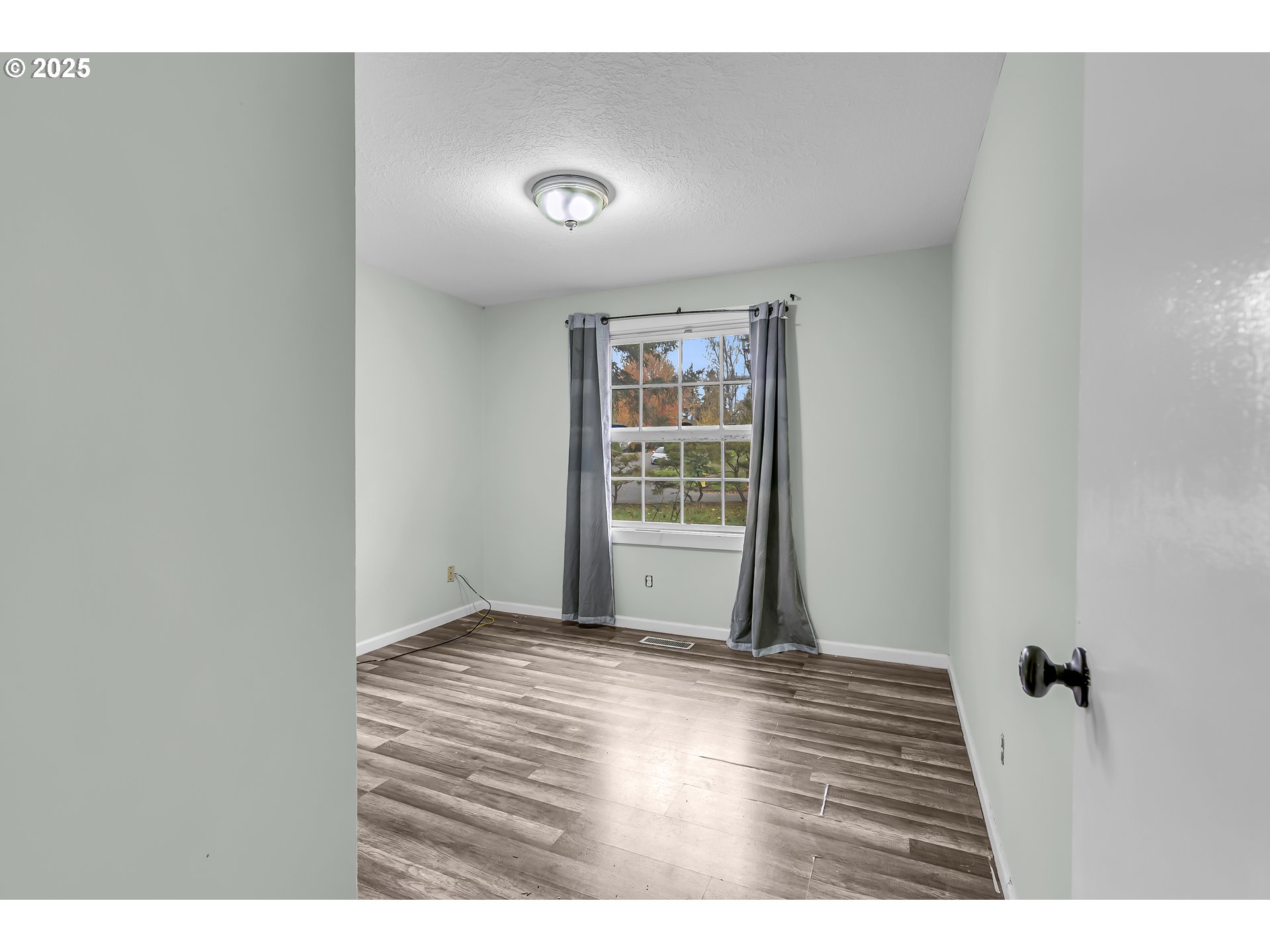 6500 SE MADRONA DR