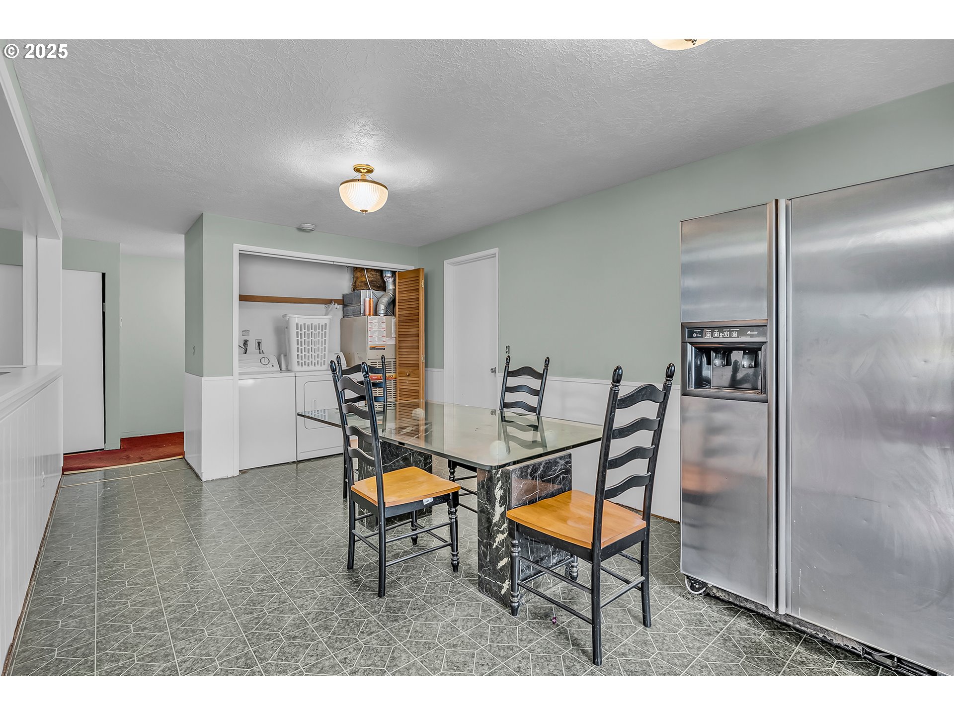 6500 SE MADRONA DR