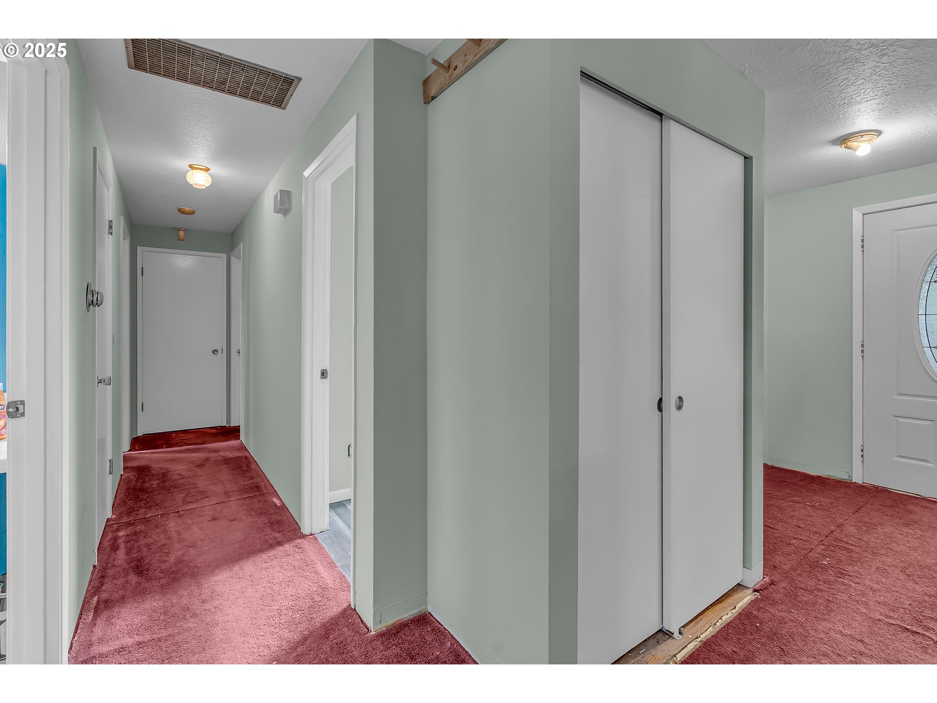 6500 SE MADRONA DR