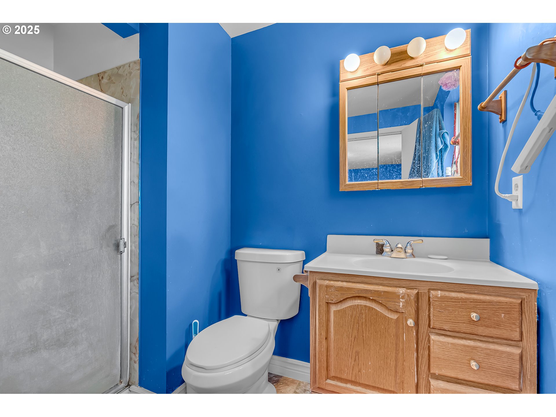 6500 SE MADRONA DR