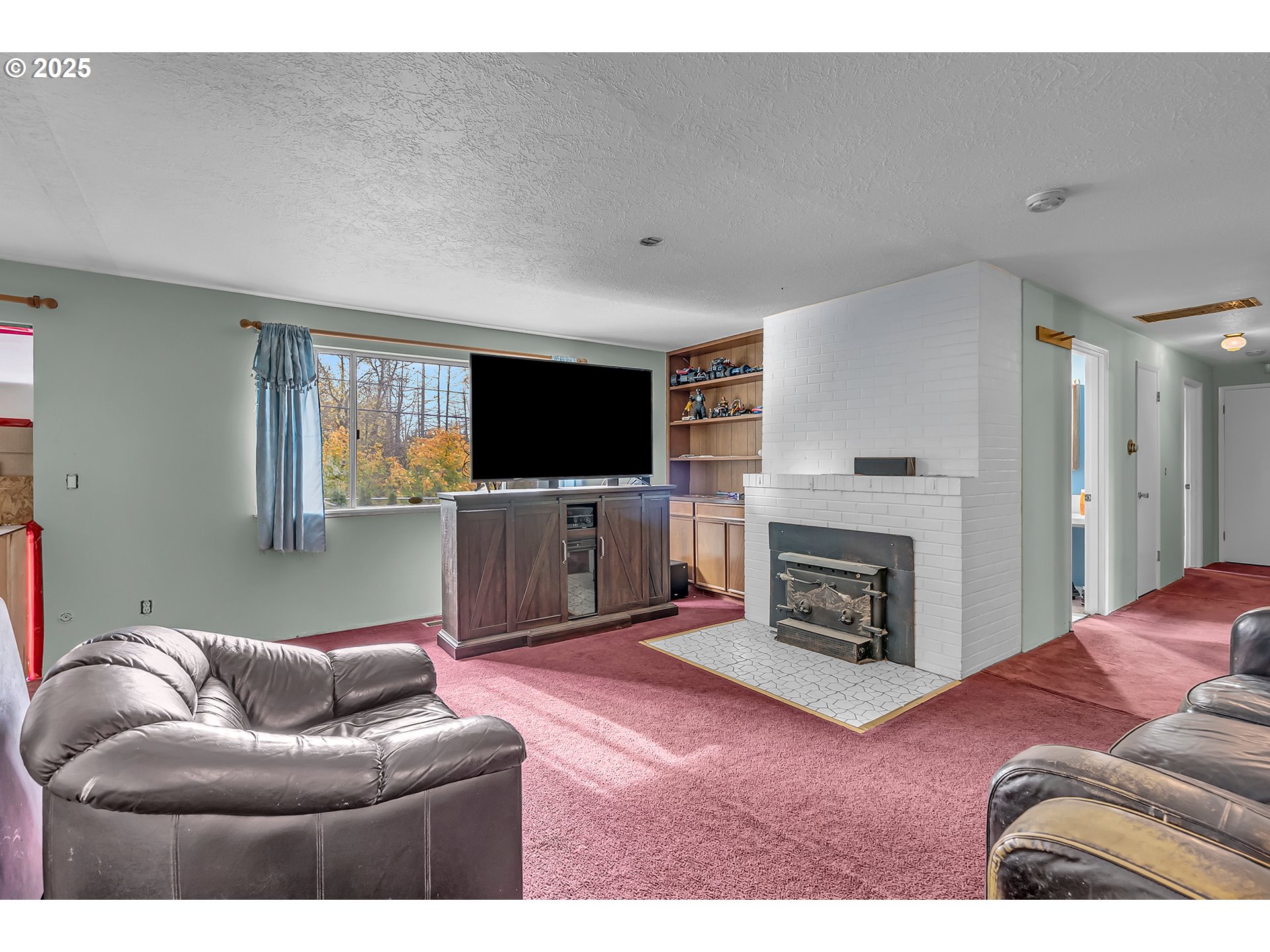 6500 SE MADRONA DR