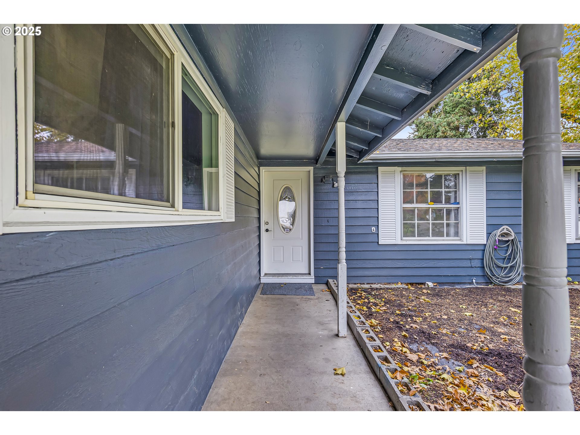 6500 SE MADRONA DR