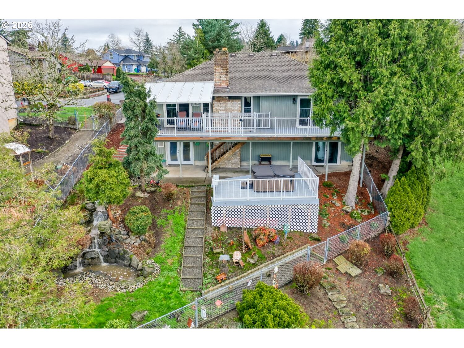 2401 SW ELEVEN MILE DR