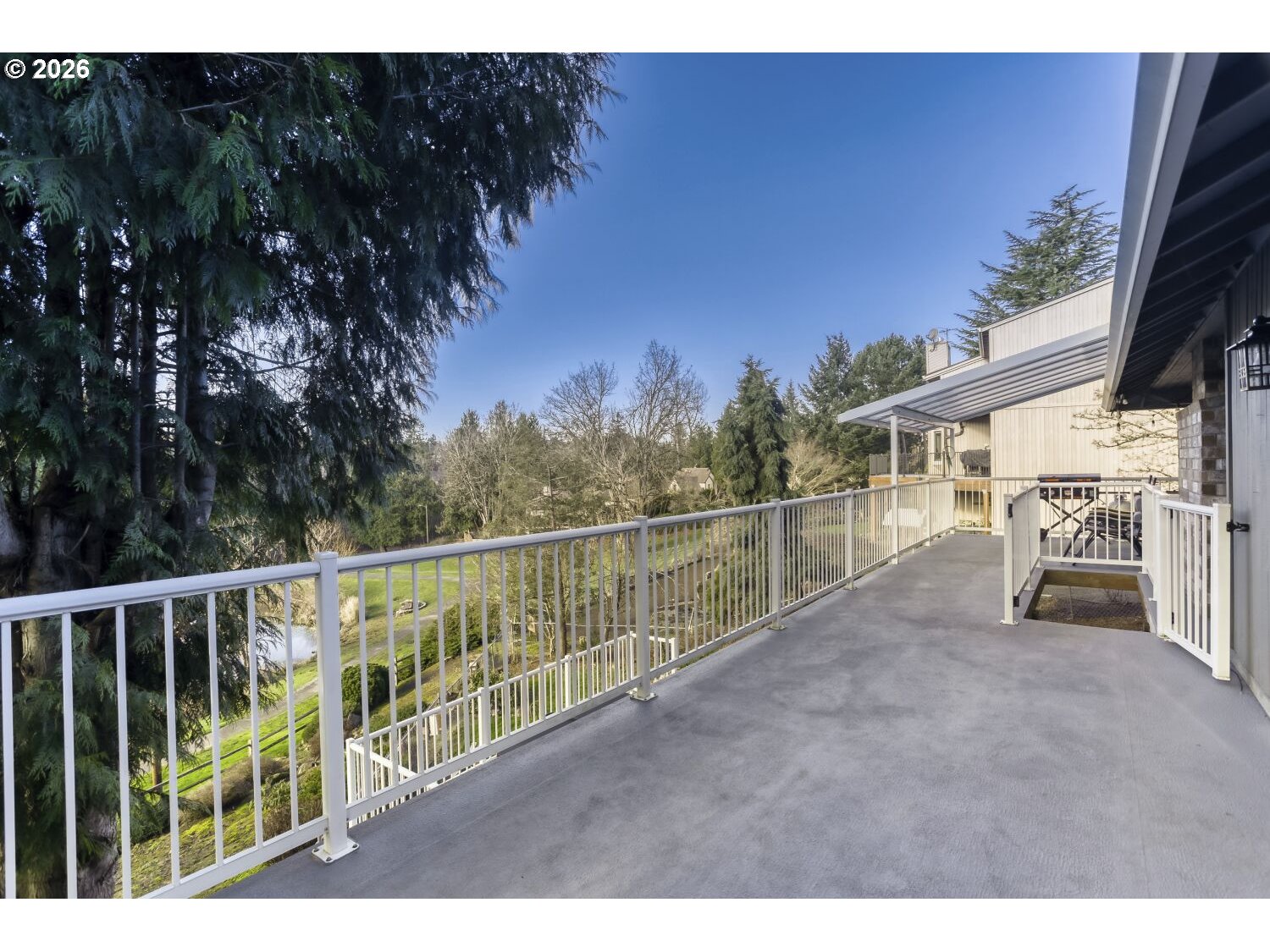 2401 SW ELEVEN MILE DR