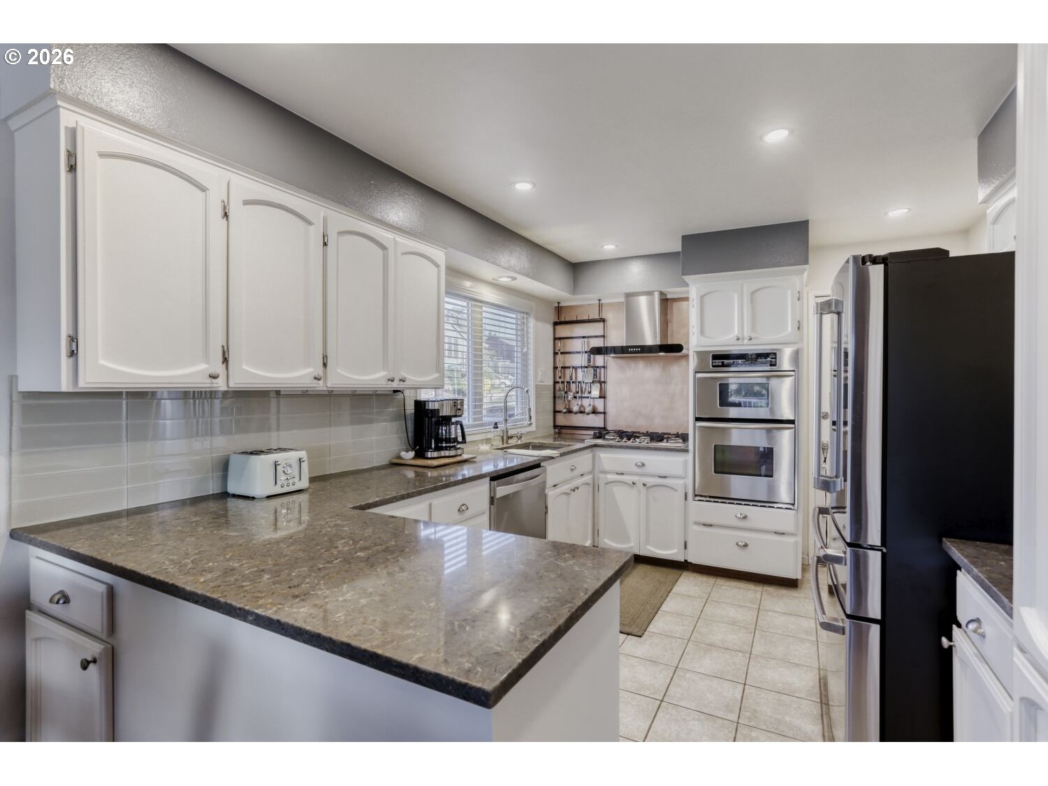 2401 SW ELEVEN MILE DR