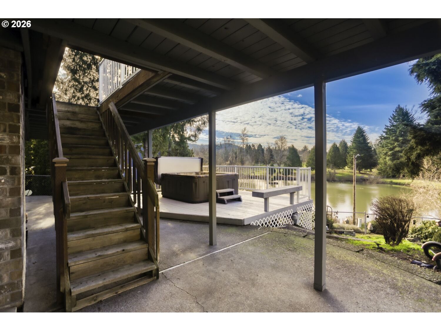 2401 SW ELEVEN MILE DR