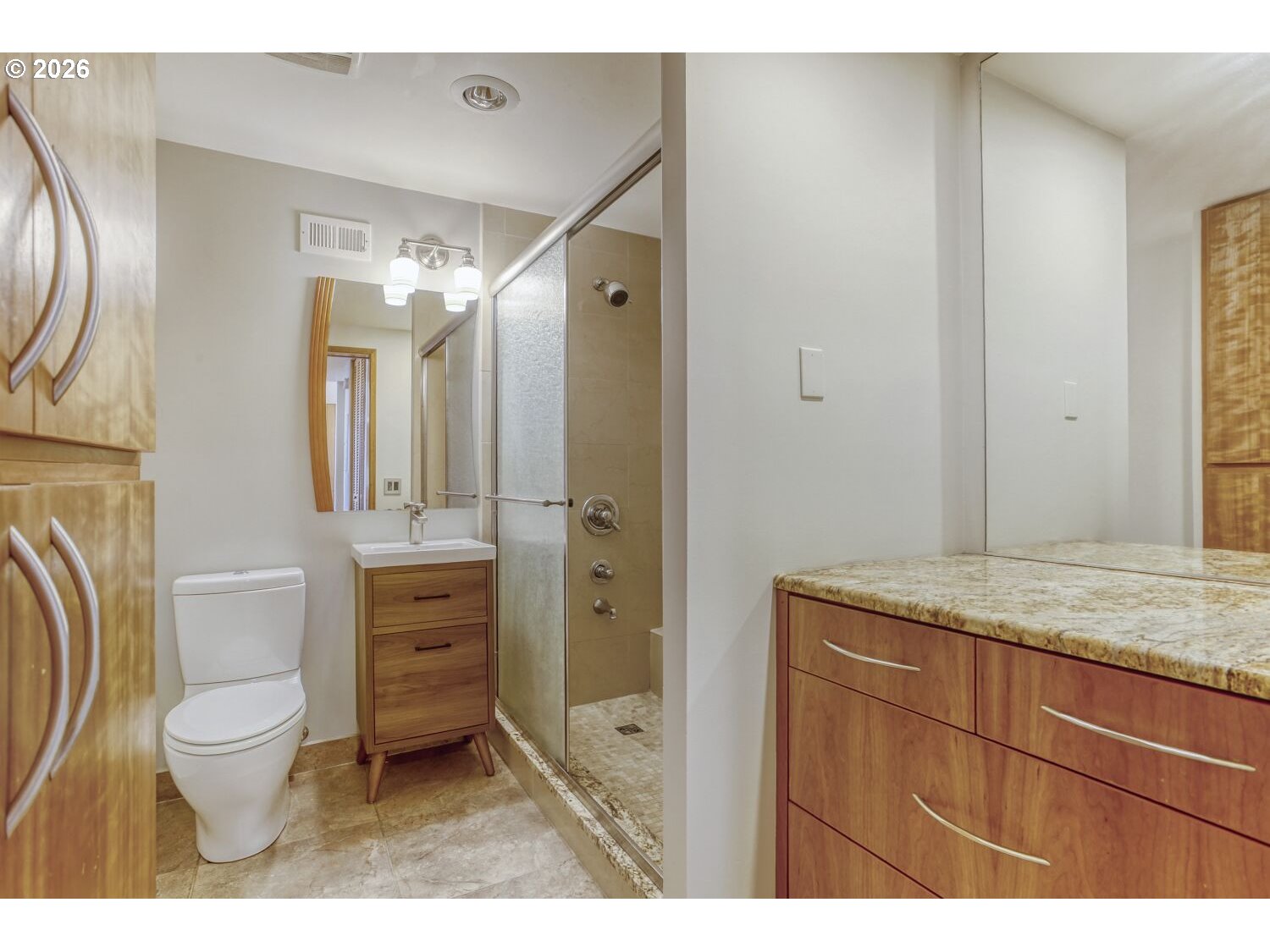 1220 NE 17TH AVE 5F