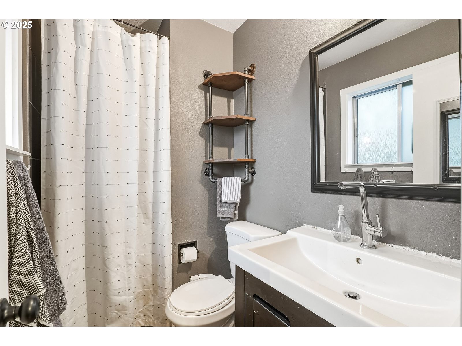 4825 SE BROOKSIDE DR