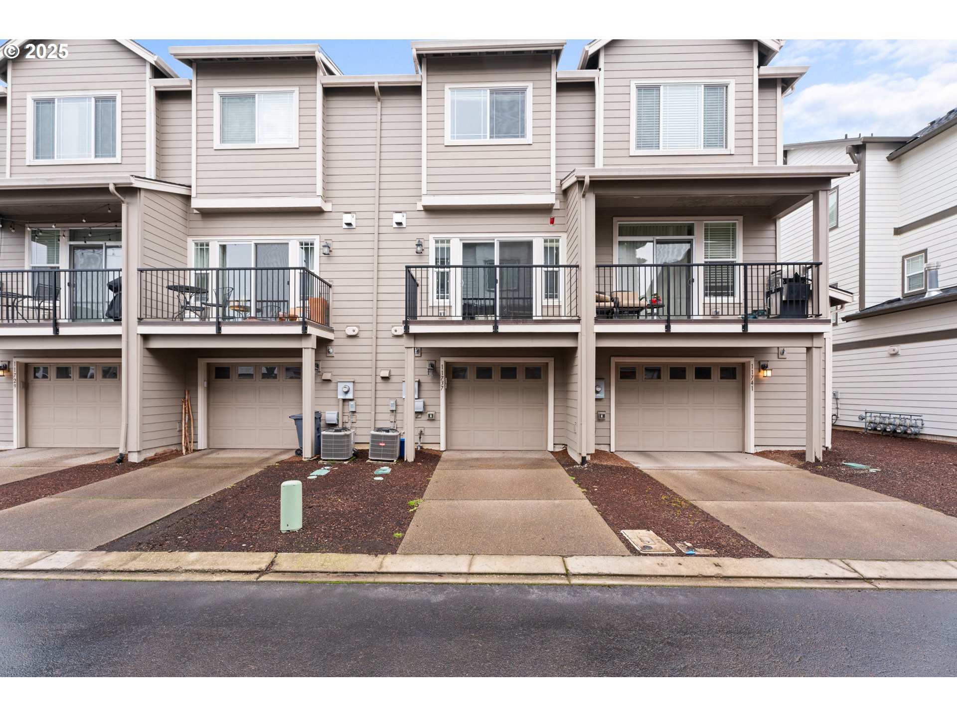 11737 SW VALENCIA LN