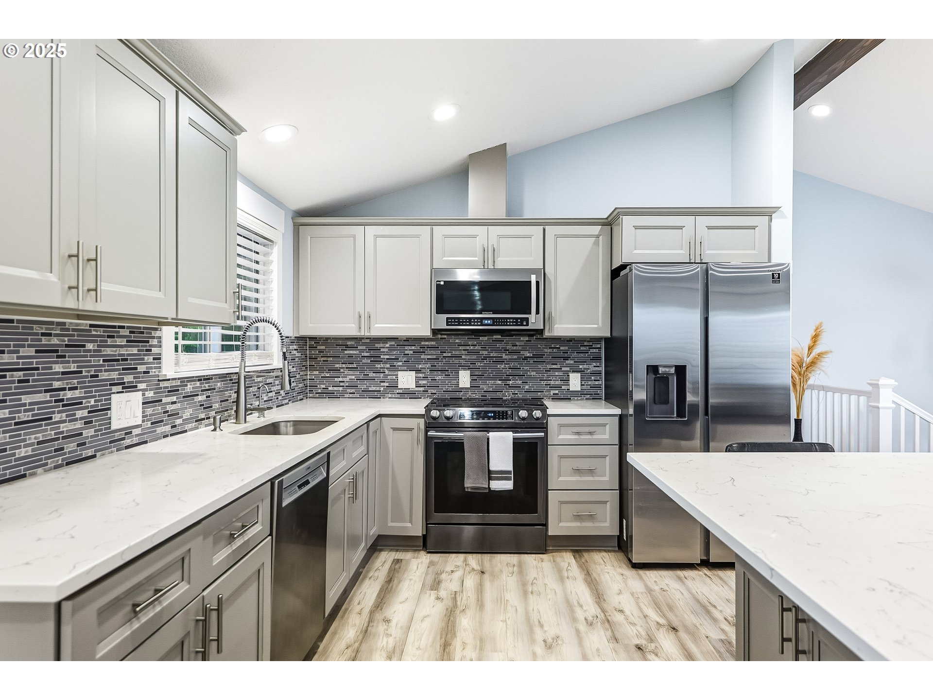 29201 SE HILLYARD DR