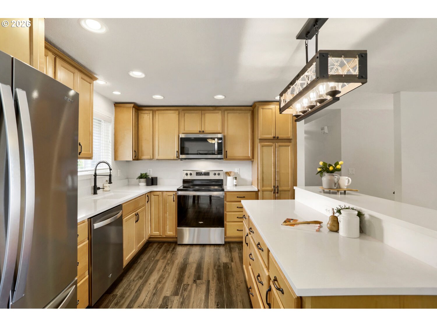854 NE 16TH AVE