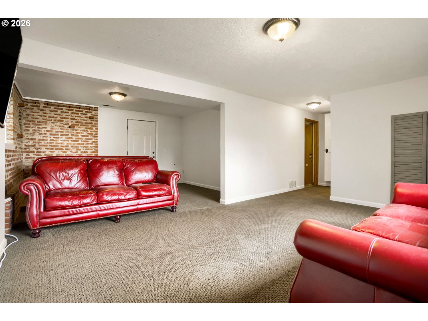 854 NE 16TH AVE