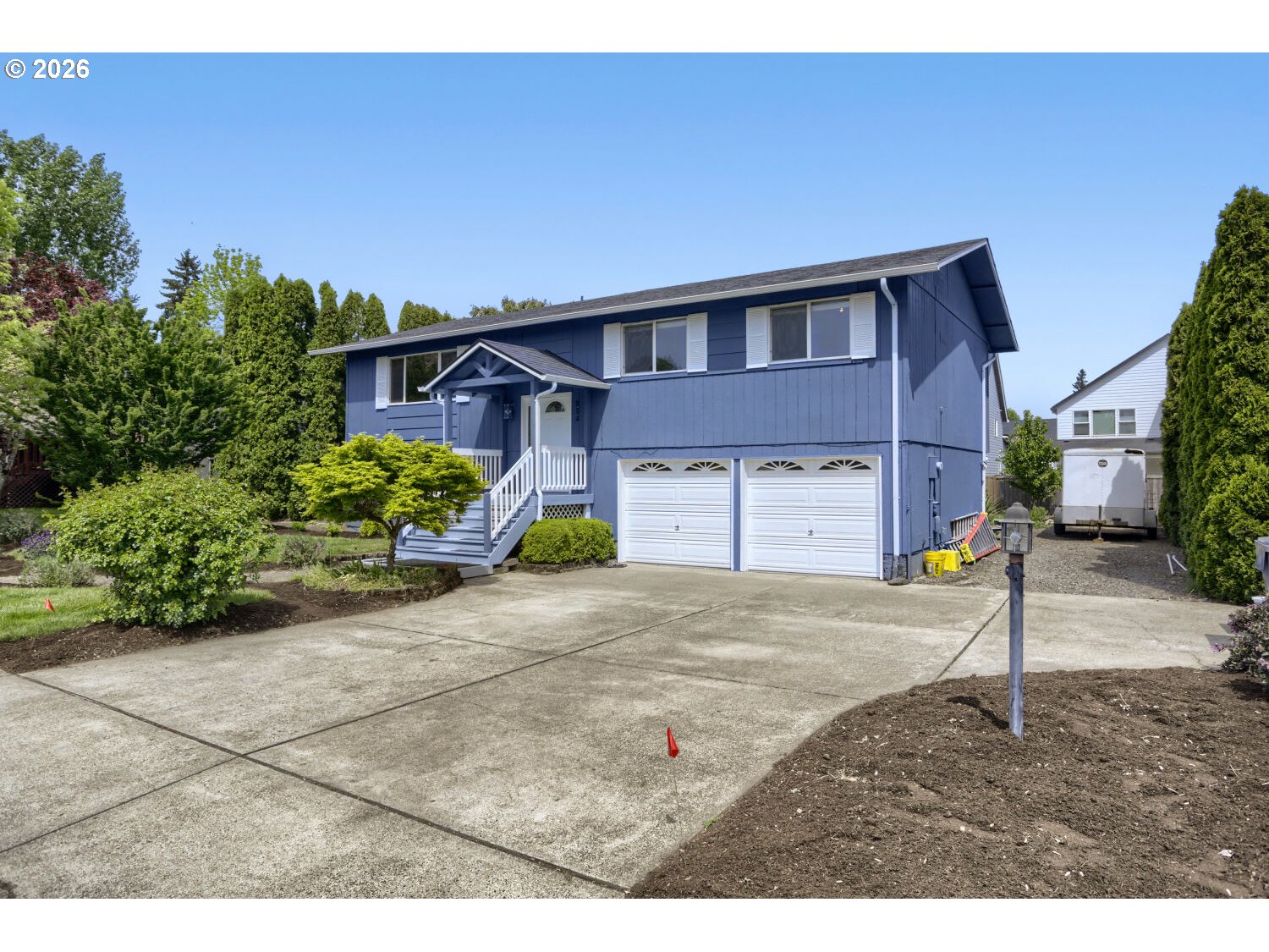 854 NE 16TH AVE