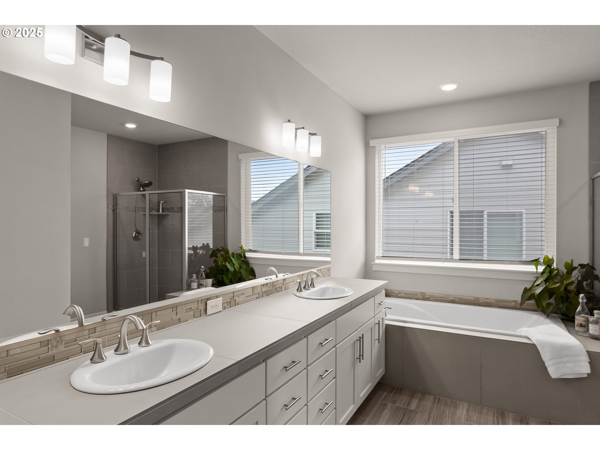 1895 NW CHARLES ST, McMinnville