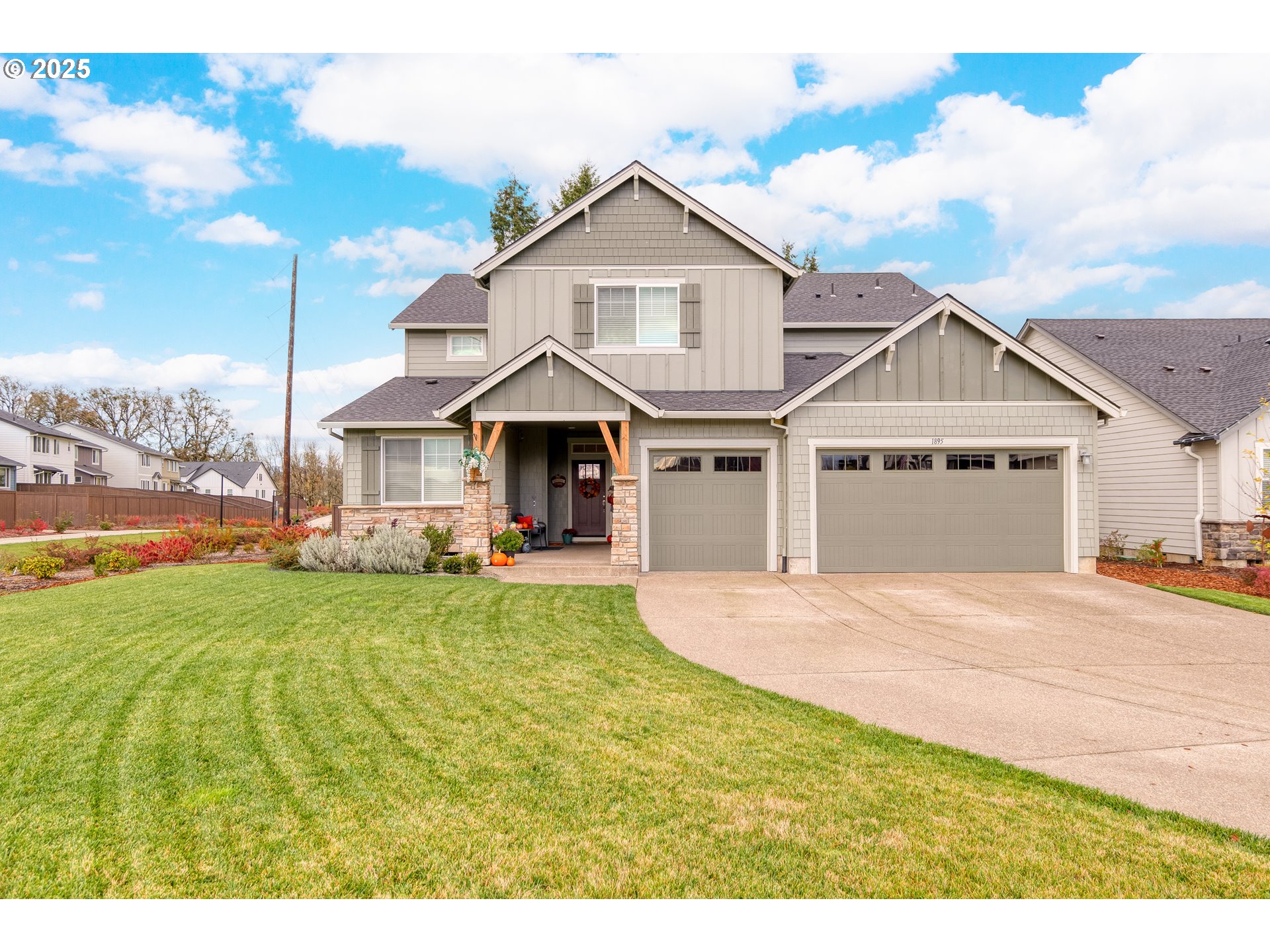 1895 NW CHARLES ST, McMinnville