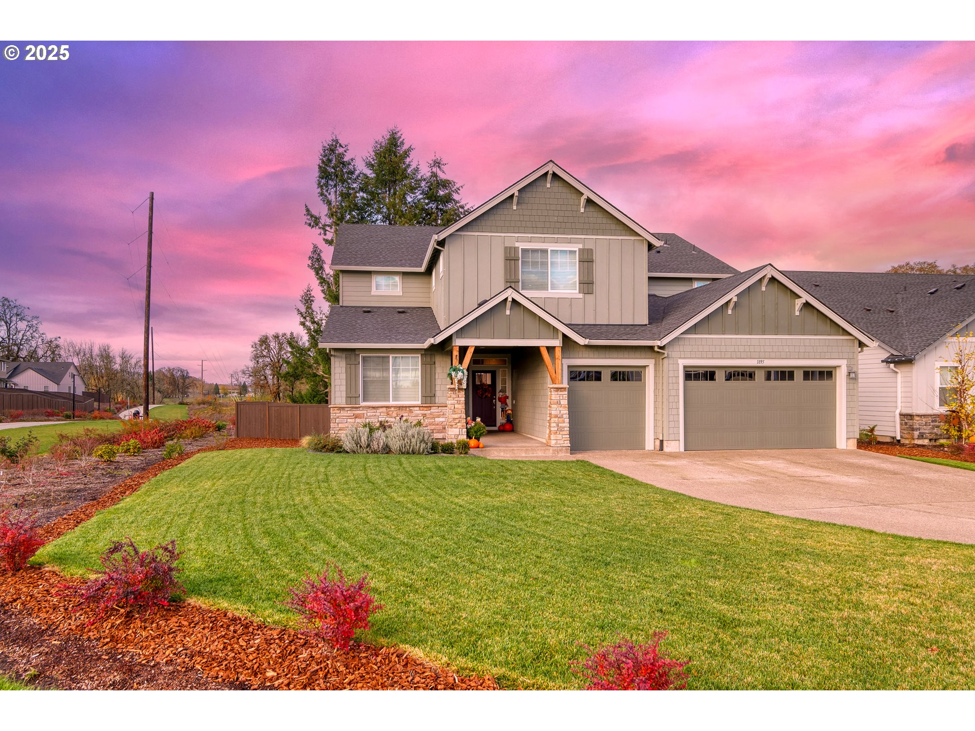 1895 NW CHARLES ST, McMinnville