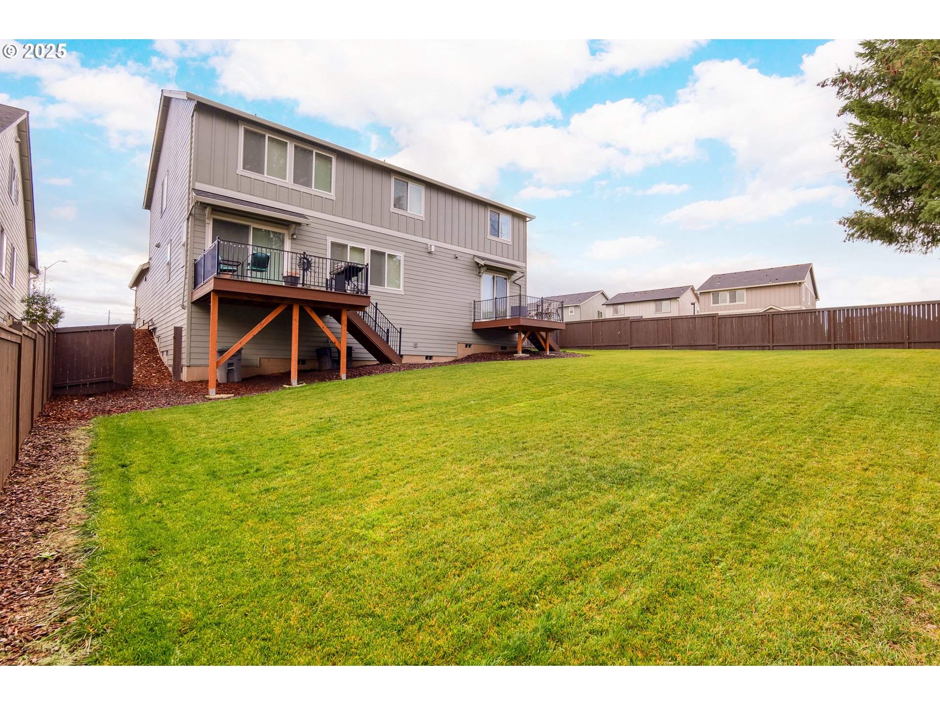 1895 NW CHARLES ST, McMinnville