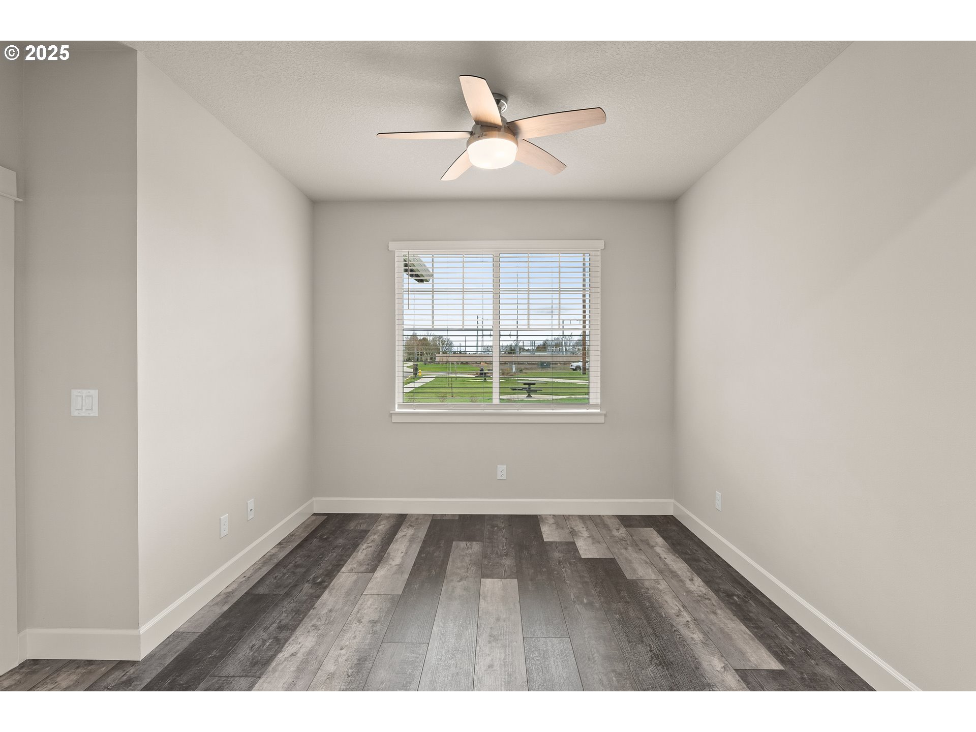 1895 NW CHARLES ST, McMinnville