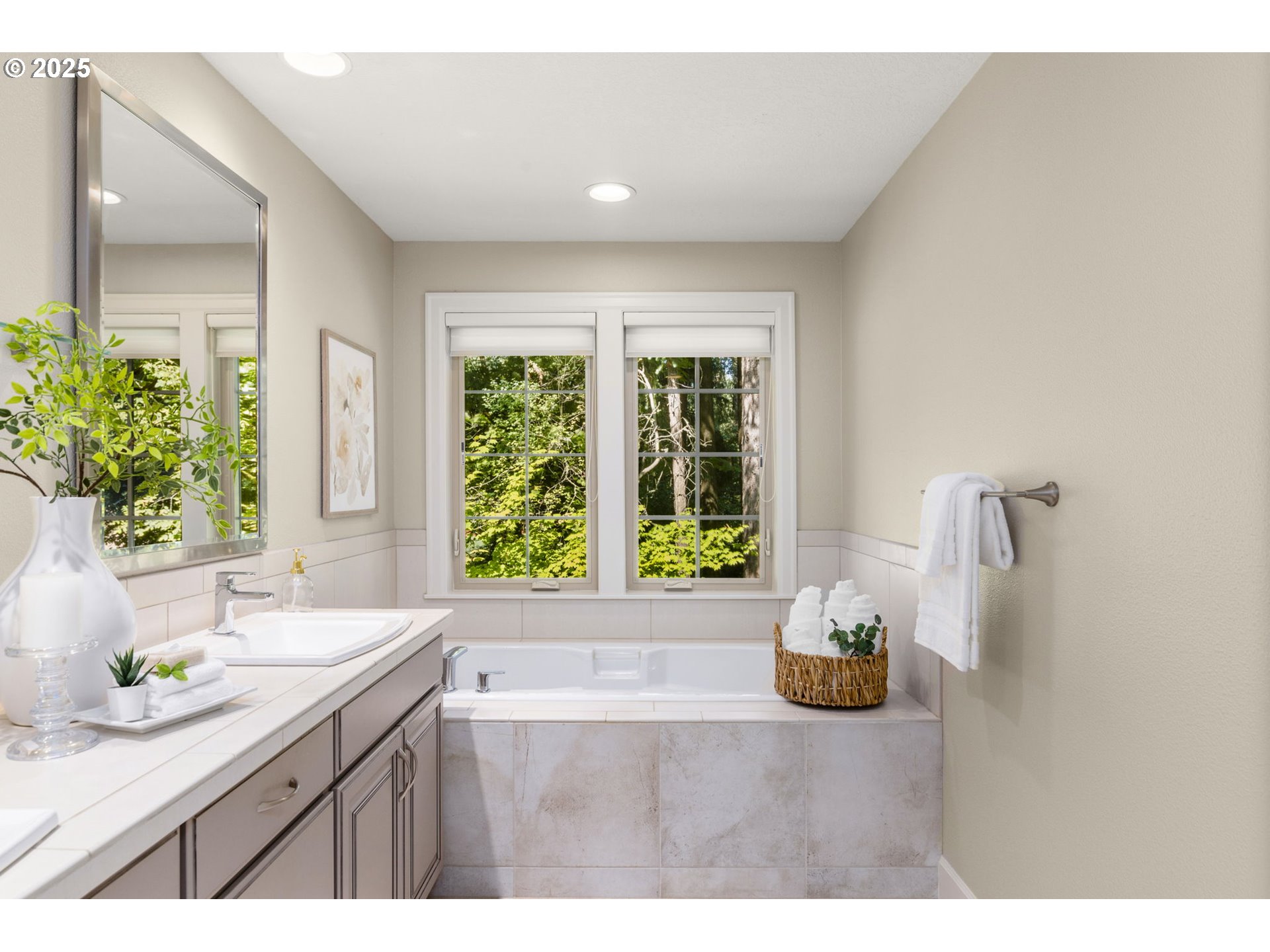 4521 TRILLIUM WOODS, Lake Oswego