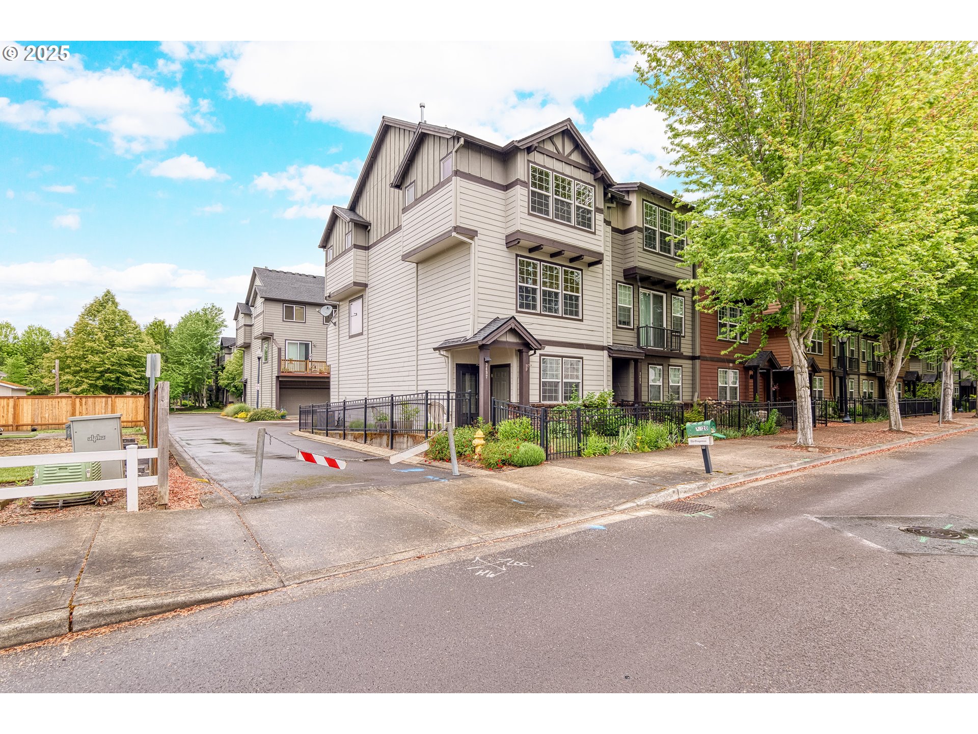 3497 SE BROOKWOOD AVE, Hillsboro