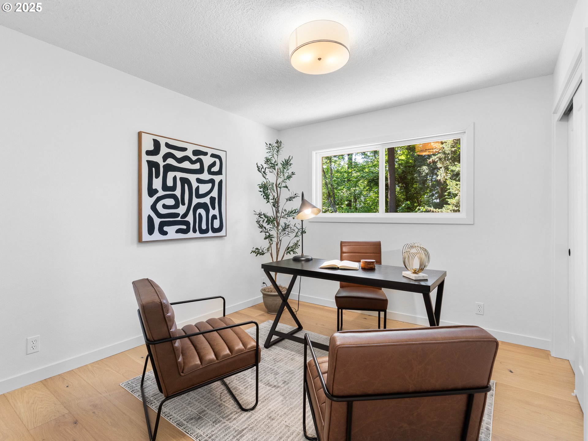 2251 FERNWOOD CIR